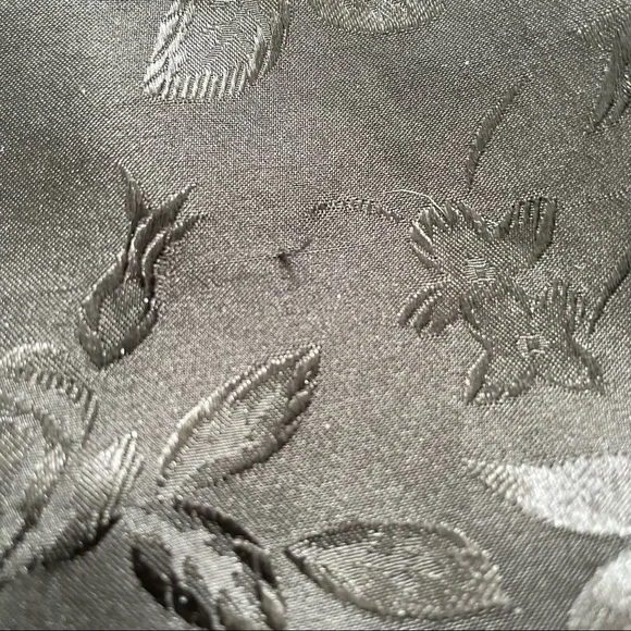 VTG STUDIO HOLT RENFREW Black Flower Pattern Skirt - Picture 4 of 5